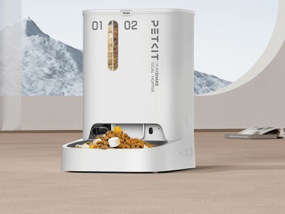 自动喂食+远程监控！小佩智能宠物喂食器Max：养宠家庭的省心助手