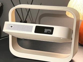 极米AI智能便携投影仪：移动的家庭影院中枢