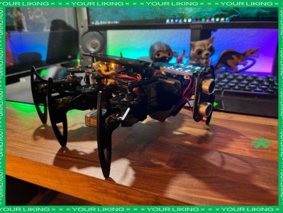 追觅 CyberX 仿生六足履带式爬楼机器人