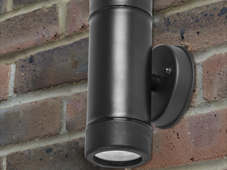 Eufy Wall Light Cam S4壁灯摄像头：隐形安防的误报终结者