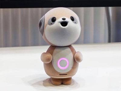 Poketomo AI陪伴桌面摆件，让桌面多一份温暖互动