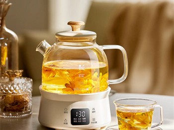 小熊全玻璃养生壶2.0：职场轻养的智能小家电