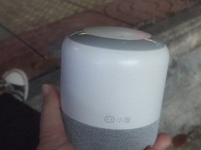 小度智能音箱Pro 8：8英寸大屏+全场景联动，家庭娱乐与控制中枢二合一