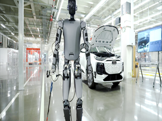 优必选Walker S人形家用机器人：万元级量产的全能家庭管家