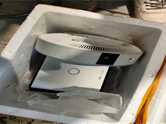 坚果G9S智能投影仪：高清便携的居家影院神器