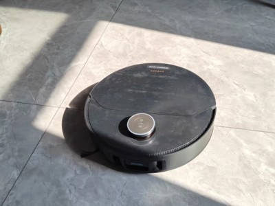 追觅X60系列超薄扫拖机器人，低矮空间清洁无死角