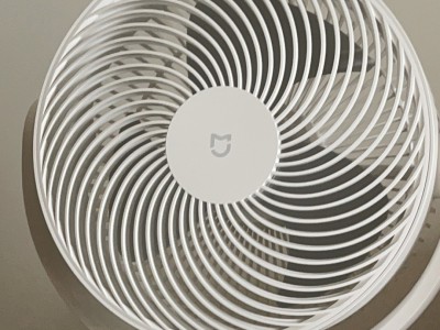 小米米家智能空气循环扇F700，全屋通风与智能控温双兼顾