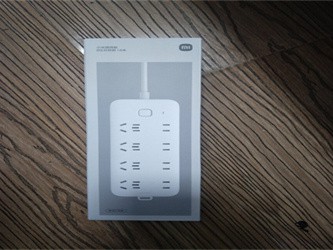 小米米家智能插线板6位基础版：多接口安全防护的桌面充电神器