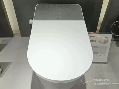 适老智能新标杆：箭牌AKB1318智能马桶盖，温暖守护长辈如厕安全